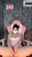 Idol Ly Xù 2k đã quay trở lại nhưng con bướm thâm hơn lần trước